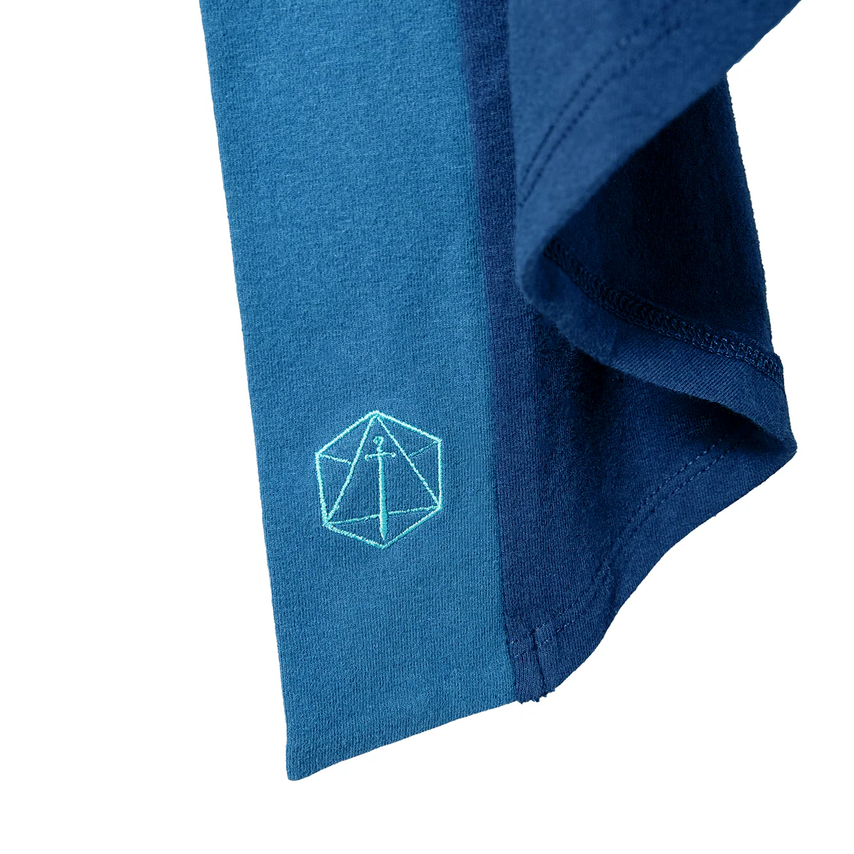 Beauty of Exandria: In Motion - Beauregard Lionett Sleeveless Hooded Cardigan - Image 10