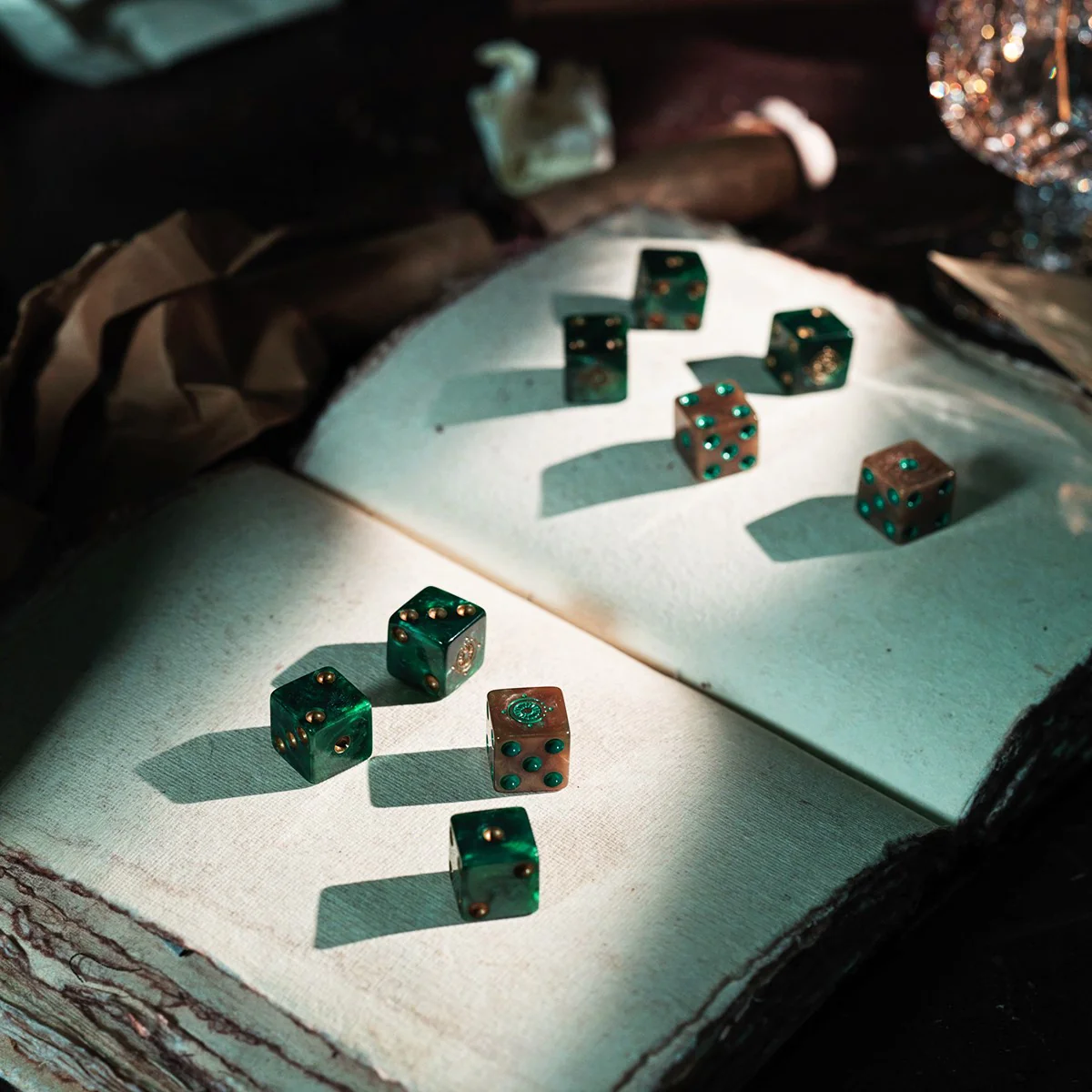 Candela Obscura Dice Set - Image 5